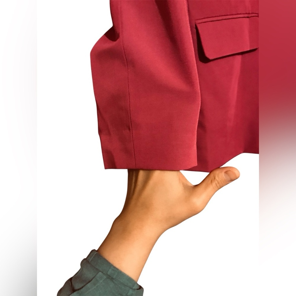 Blazer - Picture 5 of 5